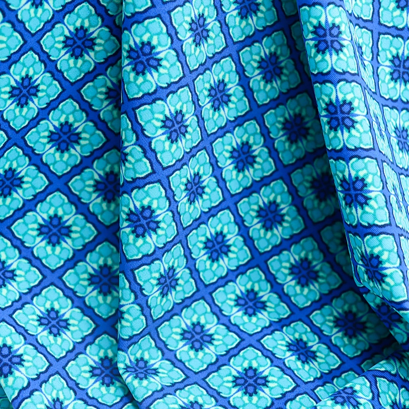 Nylon spandex high elastic printed knitted swimming fabric